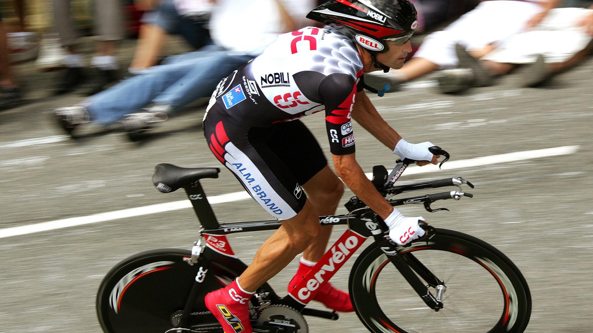 伊丽莎白·德克斯决赛突破自我赢得喝彩，伊丽莎白·德比齐剧照