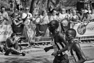 全国少年马拉松赛成都首站鸣枪，2022成都马拉松